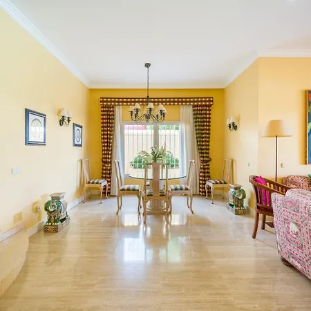 In By Golf & Private Pool