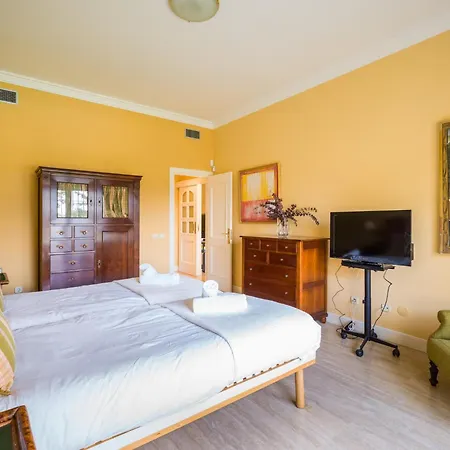 Chalet In By Golf & Private Pool *