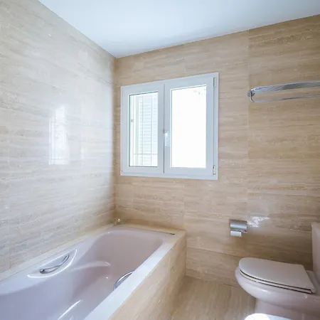 In By Golf & Private Pool Chalet *