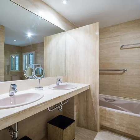 Chalet In By Golf & Private Pool *