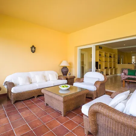 In By Golf & Private Pool Chalet